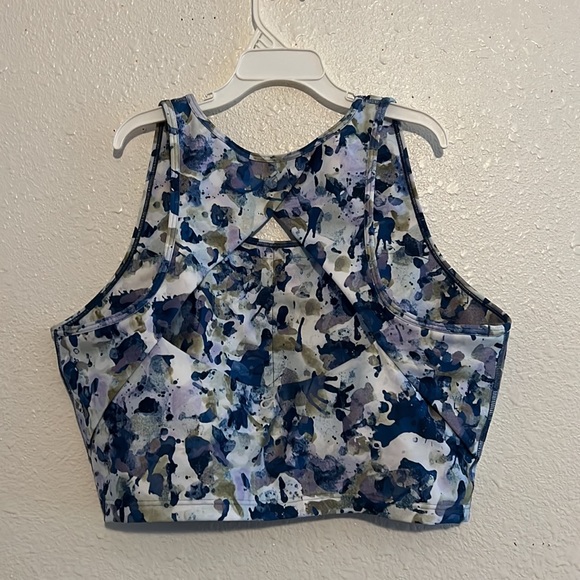 Gap crop top. - Picture 4 of 9